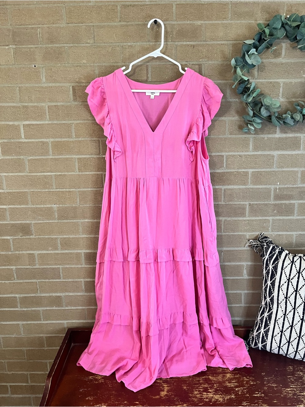 entro Pink Ruffle Midi Dress
